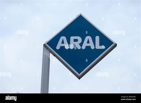 Tankstelle logo hi-res stock photography and images - Alamy