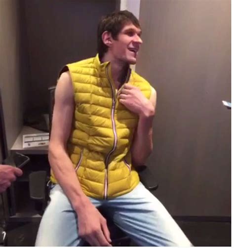 Boban Marjanovic's hands look impossibly huge