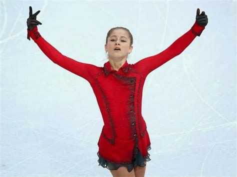 Patinaje artístico femenino por equipos - Historia Deportiva