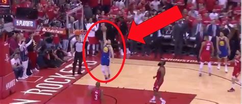 Steph Curry Embarrassingly Misses Wide Open Dunk In Loss To The Rockets ...