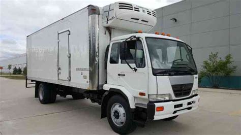 UD2600 REFRIGERATED TRUCK 24FT THERMO KING REEFER BODY WITH FREEZER ...