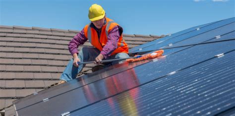 Solar Panel Maintenance : Everything You Need to Know | Solar.com