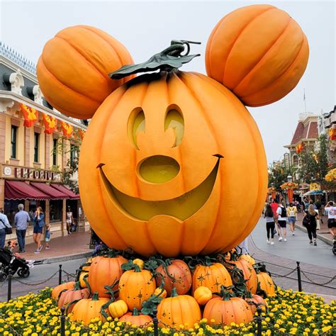 Halloween at Disneyland Resort | Disneyland With Kids