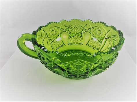 Set of 2 Vintage Handled Bowls - L.E. Smith Glass - Heritage Pattern - Handled Nappy - Apple Green