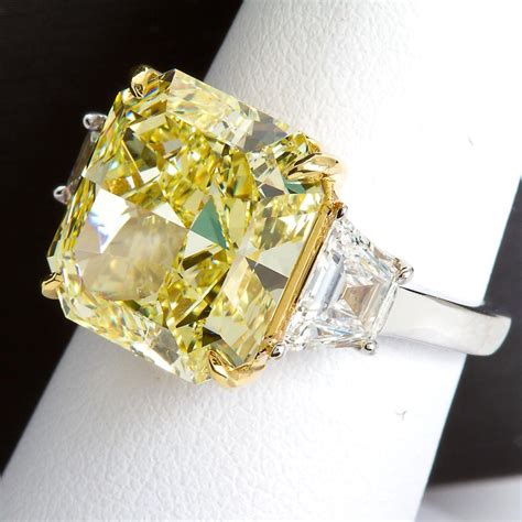 7 Carat Fancy Yellow Radiant Cut Diamond Engagement Ring GIA For Sale at 1stdibs