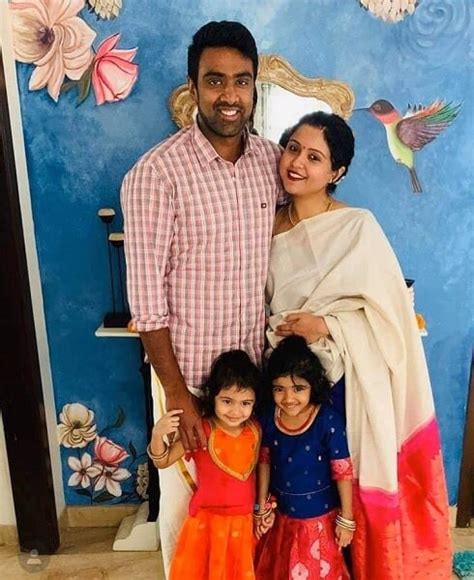 cricket player Ravichandran Ashwin wife parents and daughters photos ...