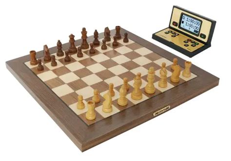 Buyer's Guide to Choosing the Best Electronic Chess Board in 2022