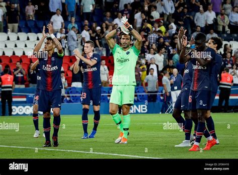 Gianluigi buffon psg celebrates hi-res stock photography and images - Alamy