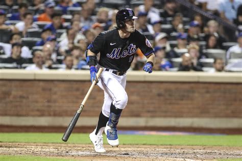 Mets' Jeff McNeil Captures First Batting Title of Career - Sports ...