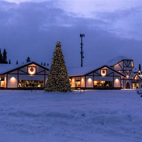 6 Alaska Towns That Make The Last Frontier First In Holiday Cheer ...