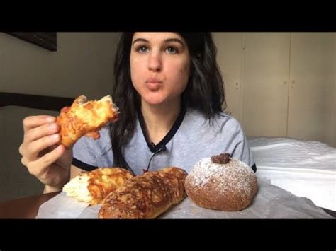 EATING: Cheese Bread & Chocolate Bread (Relaxing Eating Show/ASMR ...