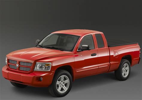 Used Dodge Dakota 4X4 for sale: buy 4 Wheel Drive Truck with best prices in the USA | CarBuzz