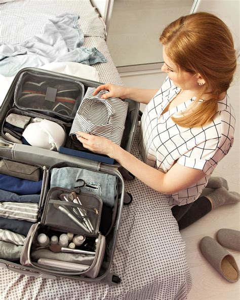 Minimalist Travel: 20 Genius Tips for Normal People to Pack Light