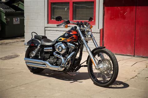 2017 Harley-Davidson Dyna Wide Glide Buyer's Guide | Specs & Price