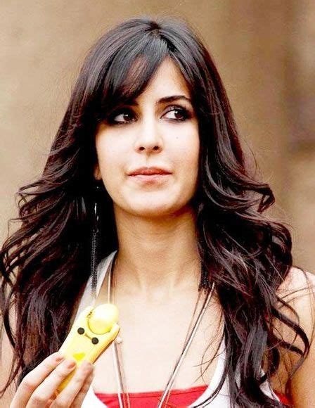 Hairstyle tips : Priyanka Chopra, Katrina Kaif and more: Celeb-inspired bangs that you can try out