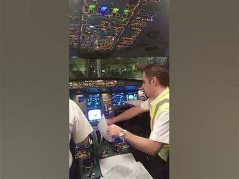 Turkish A333 cockpit view at night - YouTube