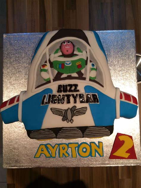 Toy Story Buzz Lightyear spaceship birthday cake | Toy story birthday ...