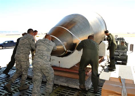 Peacekeeper missile on display at museum > Kirtland Air Force Base > Article Display