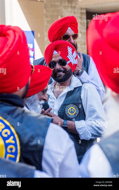 Vancouver, Canada. 2nd Jul, 2017. Sikh Group celebrates being Canadian ...