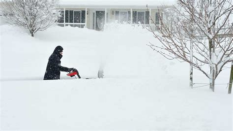 Most and Least Reliable Snow Blower Brands - Consumer Reports