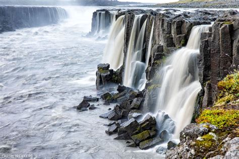 How to Visit Dettifoss and Selfoss Waterfalls in Iceland | Earth Trekkers