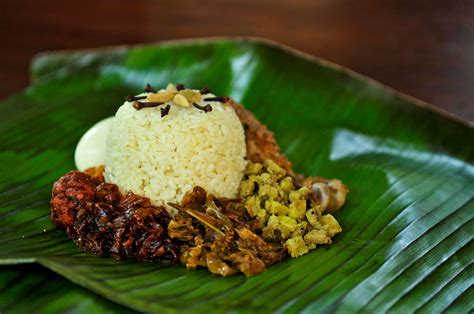 12 Dishes Of Sri Lankan Cuisine That You Can't Miss