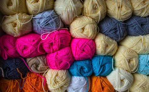 Best Yarn for Knitting, Weaving, and Crocheting