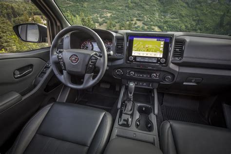 2022 Nissan Frontier Pro-X Crew Cab Review | Detroit Bureau