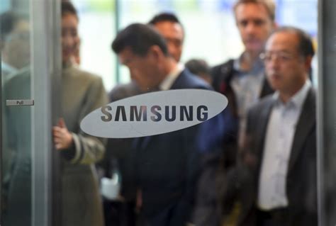 Samsung headquarters in South Korea raided over political scandal ...