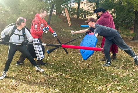 En garde with UNI’s sword fighting club – Northern Iowan