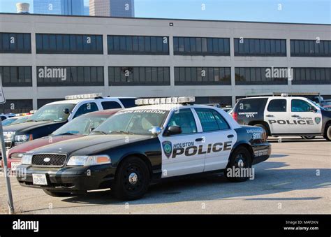 Us police cars hi-res stock photography and images - Alamy