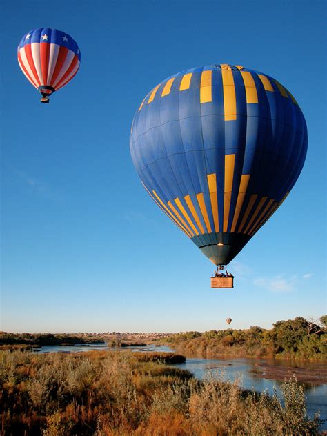 Albuquerque Hot Air Balloon Rides in New Mexico by Apex Balloons