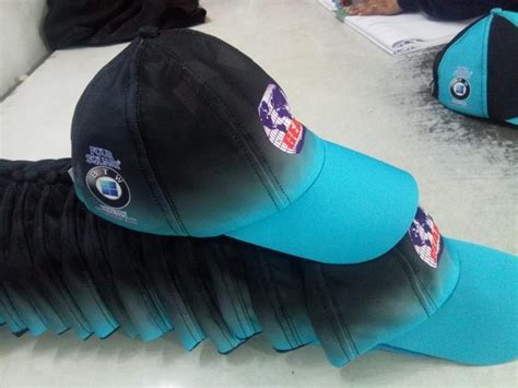 Blue Custom Cricket Head Gear, Light Weight at best price in Meerut | ID: 23823716991