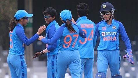 India defeat West Indies by 8 wickets to top tri-nation points table