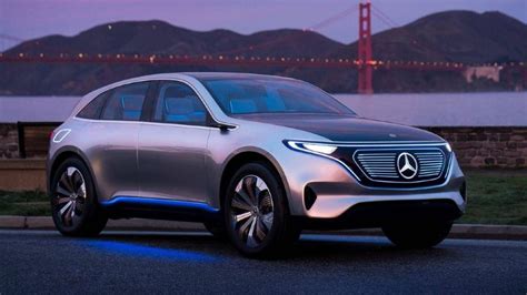 The 2023 Mercedes-Benz EQS Luxury Electric SUV Is More American Than ...