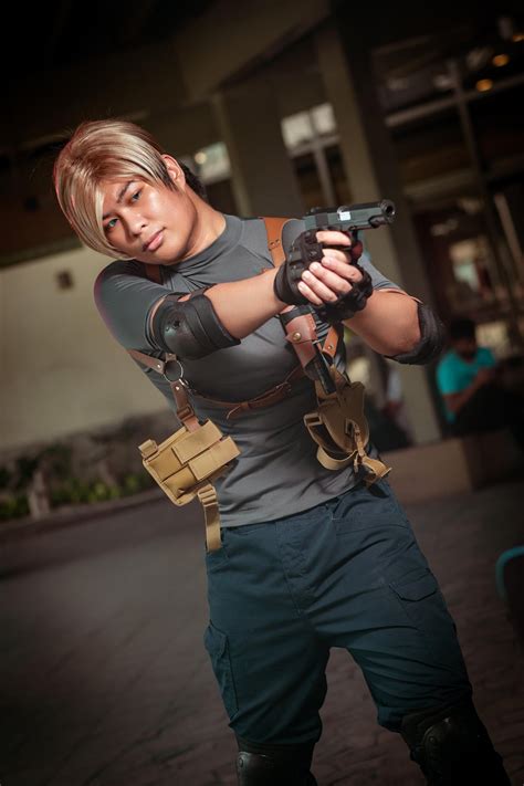 My Resident Evil 4 Leon Cosplay : r/residentevil