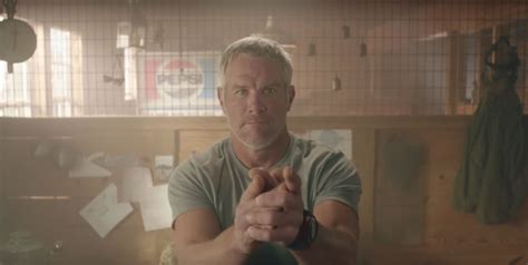 Buffalo Wild Wings Super Bowl Commercial 2017: Brett Farve Solves Crazy ...