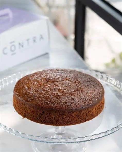 Date And Walnut Cake | CONTRA