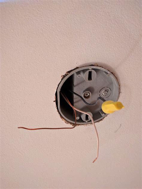 electrical - Light box for ceiling light is attached to ceiling beam - Home Improvement Stack ...