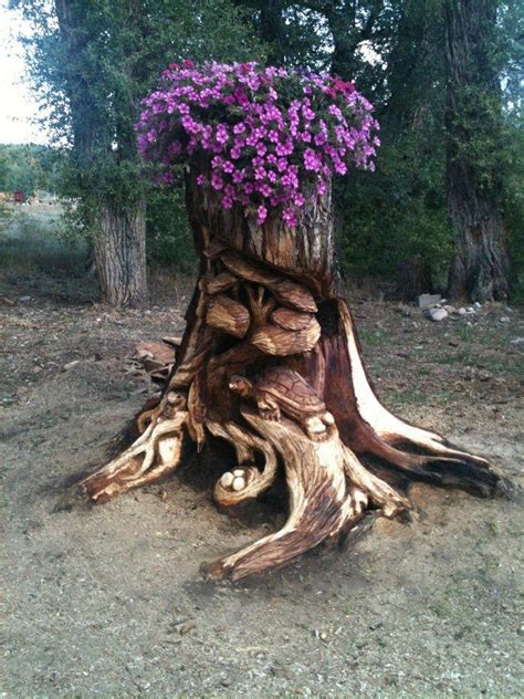 Stump Carving, Turtles And Nest | Carved tree stump, Tree carving, Tree ...