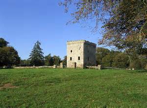 Stapleton Tower © Walter Baxter cc-by-sa/2.0 :: Geograph Britain and Ireland