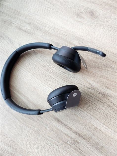 Microsoft Modern Wireless Headset / Bluetooth (Better than Jabra ...