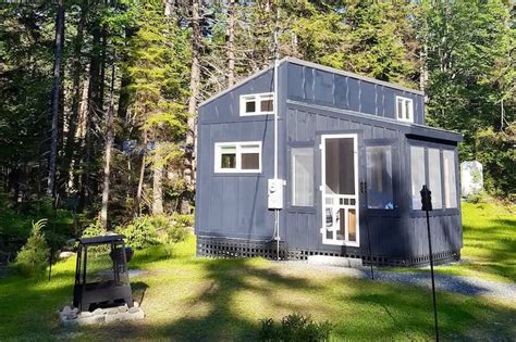 9 Best Airbnbs in Acadia National Park (+ Bar Harbor Options)