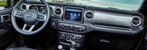 Jeep Wrangler Interior 2022