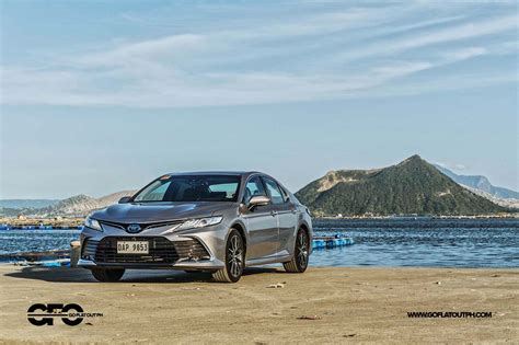 2022 Toyota Camry Hybrid Review (With Video) - Go Flat Out PH