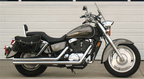 2006 Honda shadow sabre 1100 review