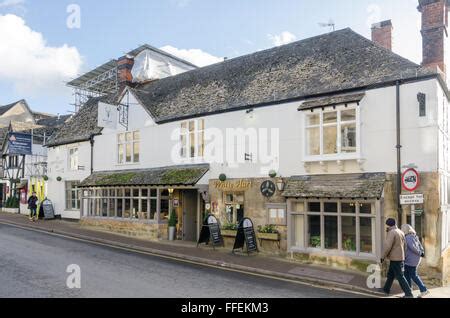 The White Hart Inn Restaurant and Hotel in the Cotswold town of ...