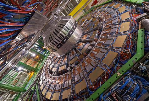 Miden por primera vez con alta precisión la masa del bosón “W” en el CERN - Ciencia - ABC Color