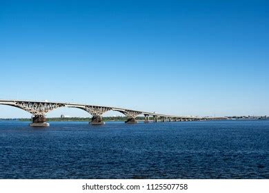 1,013 Saratov bridge Images, Stock Photos & Vectors | Shutterstock