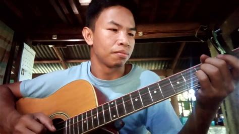 Uhaw - Dilaw//short fingerstyle guitar cover - YouTube